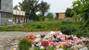 TPS Tumpah Ruah, Warga Sesak Napas