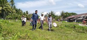 Bangun Musolah Desa Tuada, Iskandar Idrus Letakan Batu Pertama