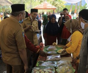 Wakil Bupati dan Ketua DPRD Halbar Apresiasi Lomba Makanan Tradisional