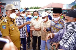 Toleransi Antar Ummat, Warga Non Muslim Halbar Sumbang Hewan Qurban