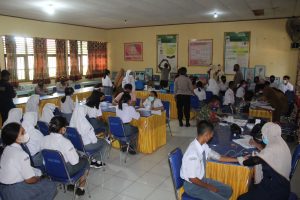 Polres Halbar Gelar Vaksinasi ke Siswa SMP dan SMA