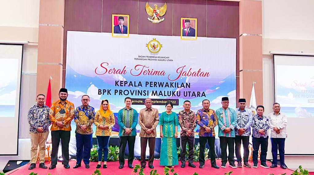 Bupati James Hadiri Sertijab Kepala BPK Perwakilan Provinsi Maluku Utara