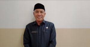 Lima Anggota DPRD Halbar Belum Miliki Pin, Ini Tanggapan Sekwan