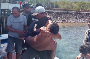 ABK SB Berhasil Selamatkan Satu Orang Nelayan di Halbar Yang Tenggelam