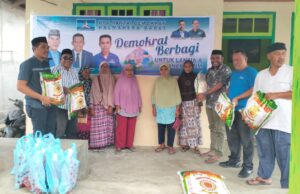 DPC Demokrat Halbar Berbagi Ratusan Paket Sembako Di Bulan Ramadhan 